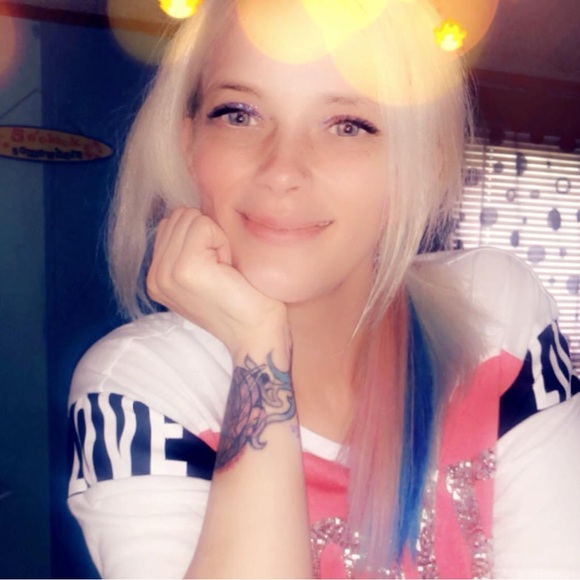 Meet your Posher, Pixie - Picture 1 of 1